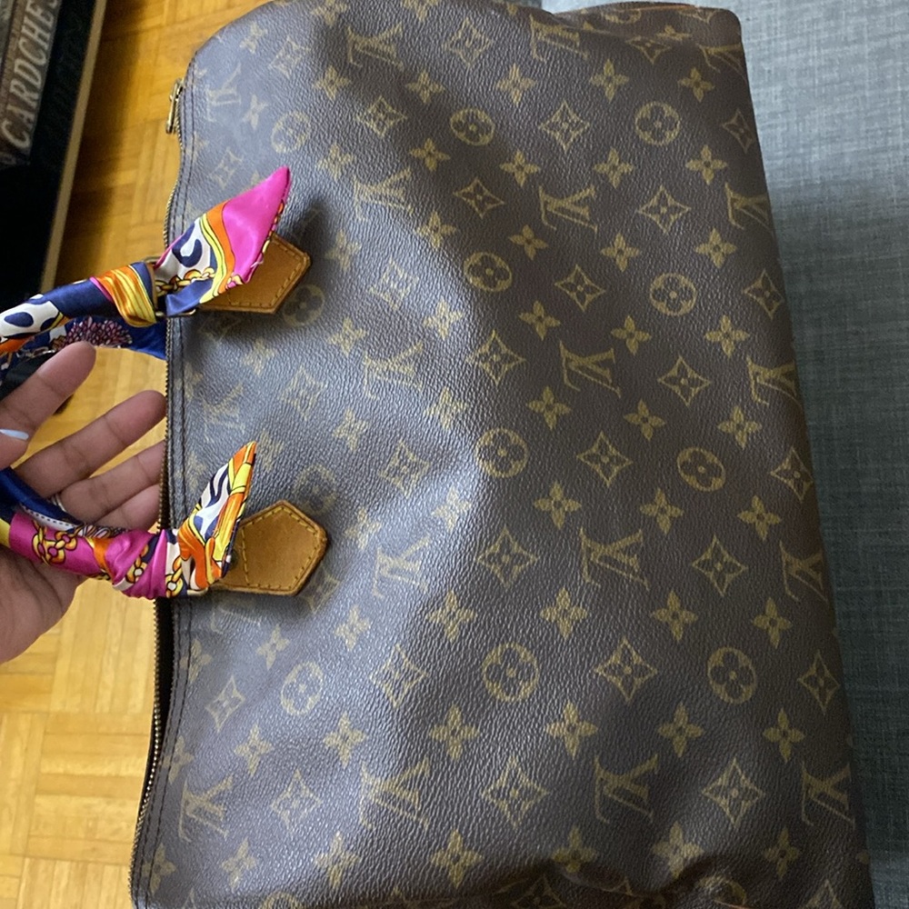 Authentic Louis Vuitton Speedy 40
Please, no lowball offers! - Picture 4 of 17